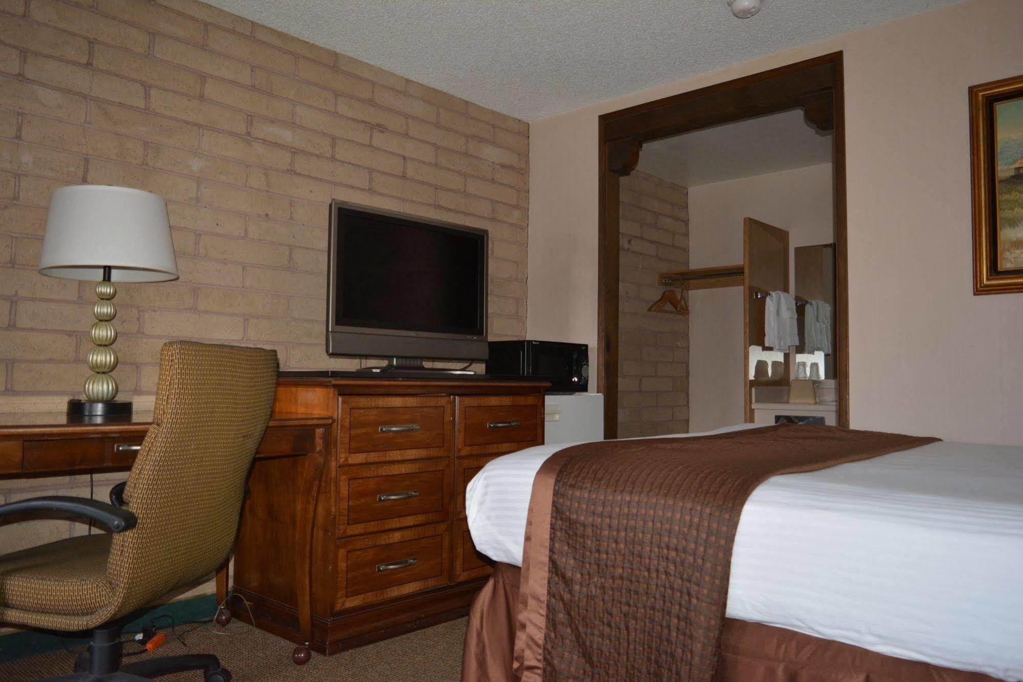 Quality Inn Baker City Exterior photo